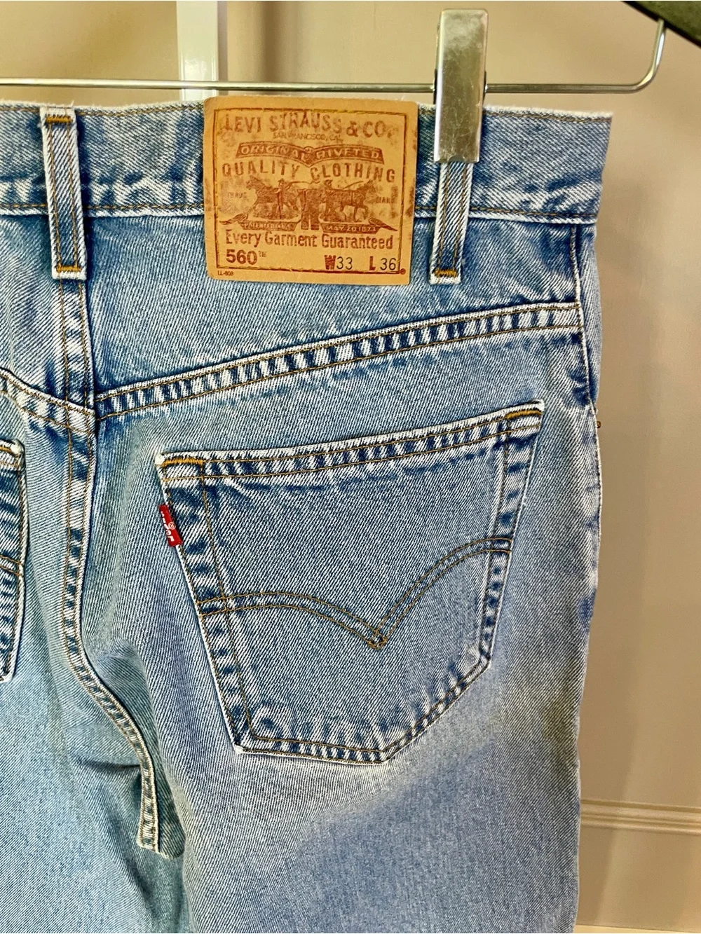 Vintage Levi's 560 Denim Jeans Mens Y2K 2000 33 x 36 Loose Fit Tapered Leg